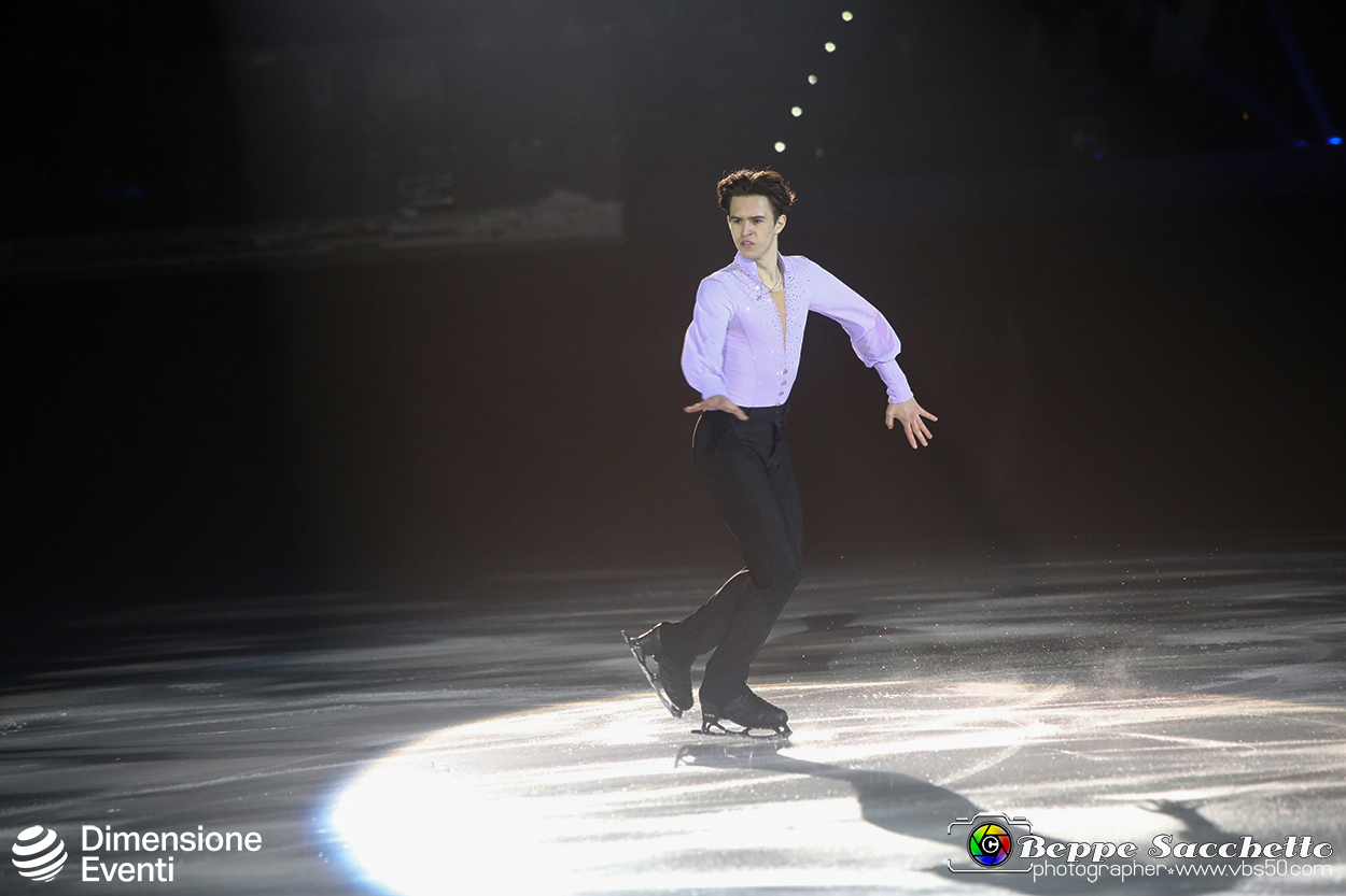 VBS_1600 - Monet on ice.jpg